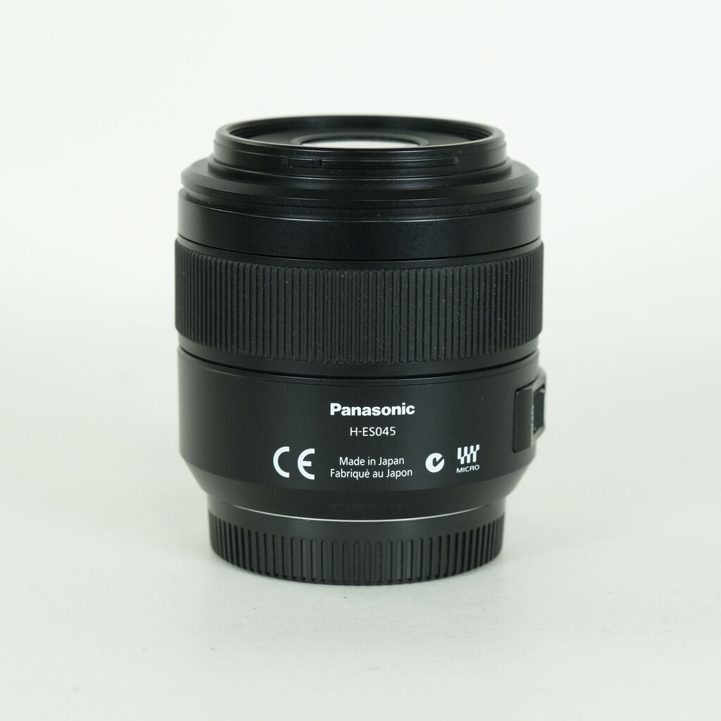 Panasonic LEICA DG MACRO-ELMARIT 45mm F2.8 ASPH. MEGA O.I.S.