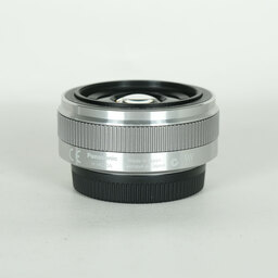 Panasonic LUMIX G 20mm F1.7 II ASPH. Panasonic LUMIX G 20mm F1.7 II ASPH.