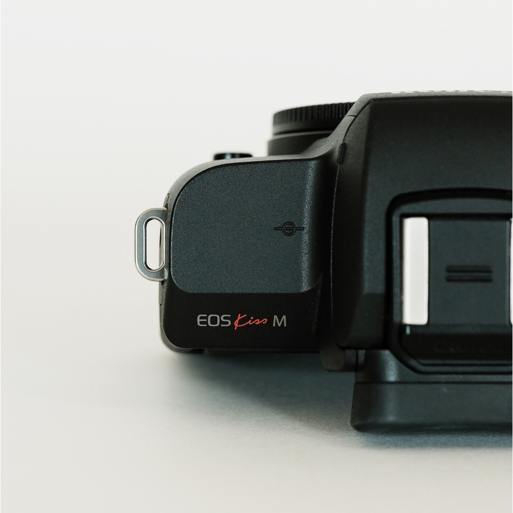 Canon EOS Kiss M