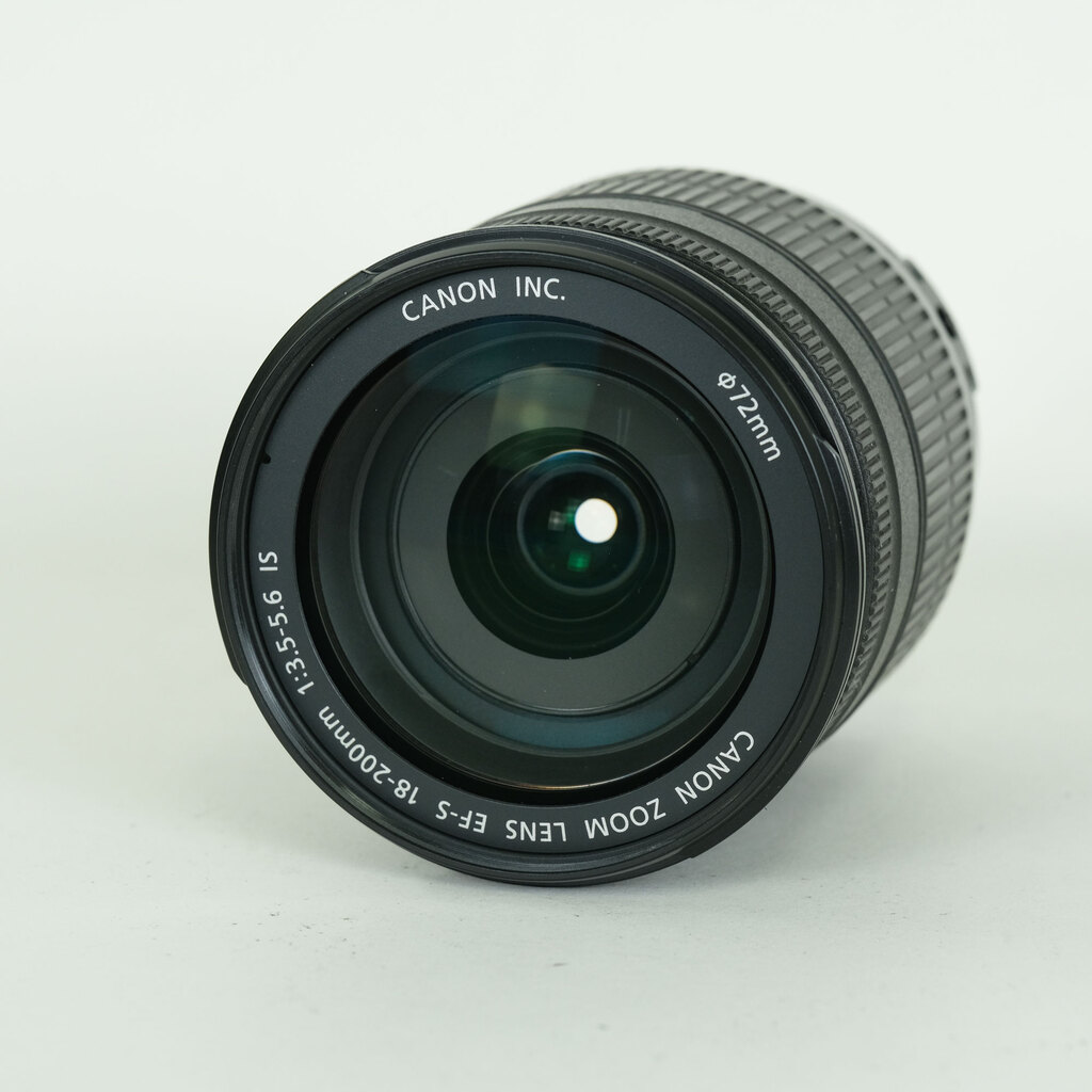 Canon EF-S18-200mm F3.5-5.6 IS Canon EF-S18-200mm F3.5-5.6 IS