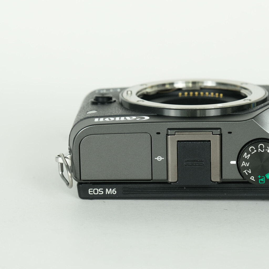 Canon EOS M6 Canon EOS M6