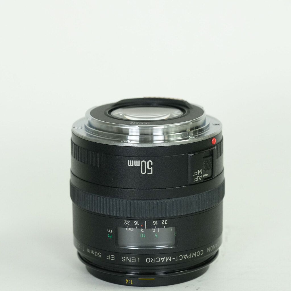 Canon EF50mm F2.5 コンパクトマクロ