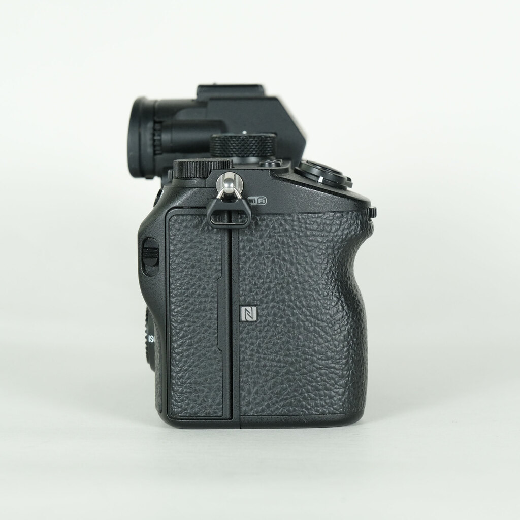 SONY α7 III(ILCE-7M3) SONY α7 III(ILCE-7M3)