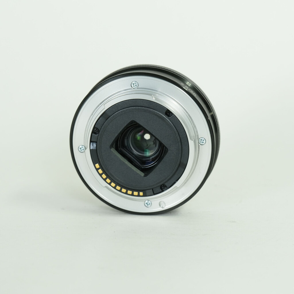 SONY E 20mm F2.8 SEL20F28