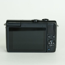 Canon EOS M100 Canon EOS M100