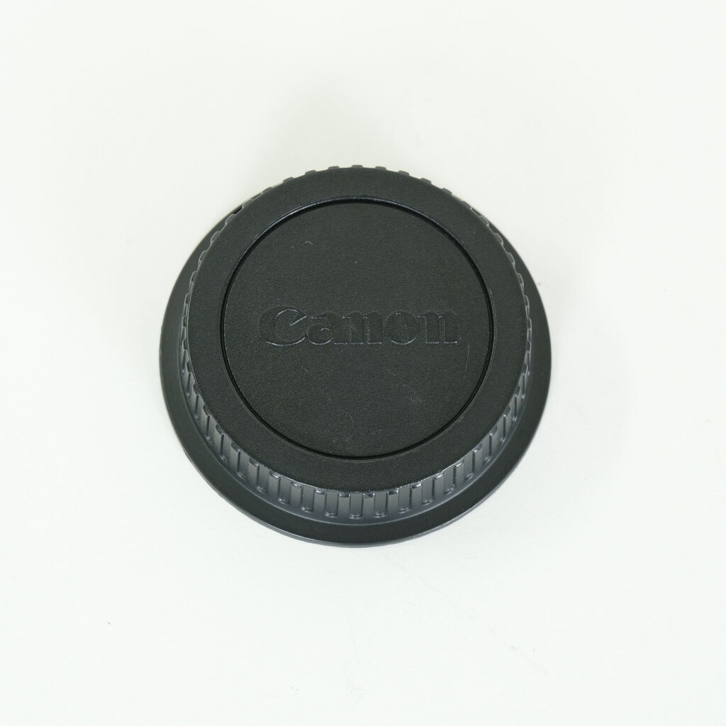 Canon EF-S35mm F2.8 マクロ IS STM