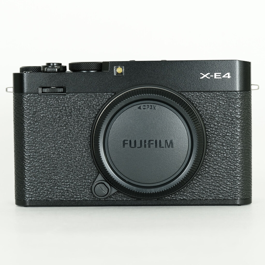 FUJIFILM X-E4