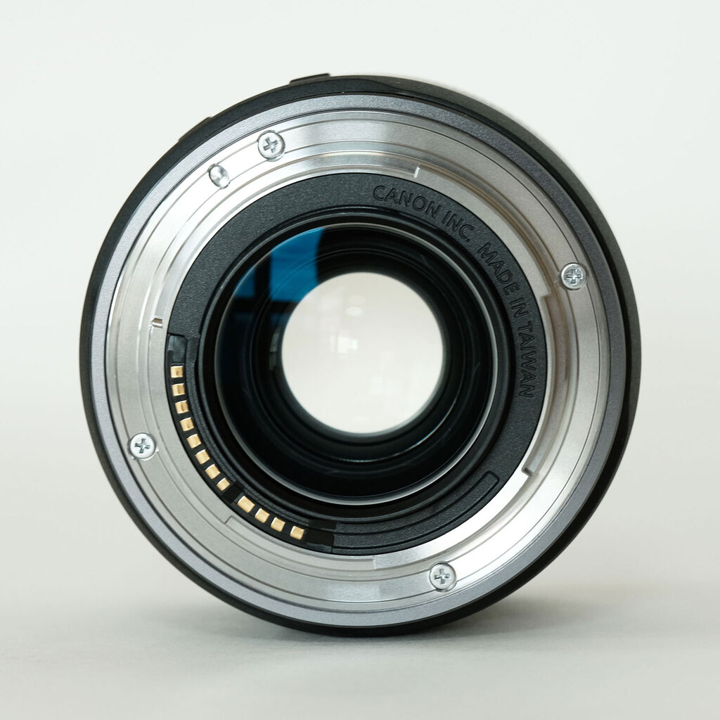 Canon RF35mm F1.8 MACRO IS STM