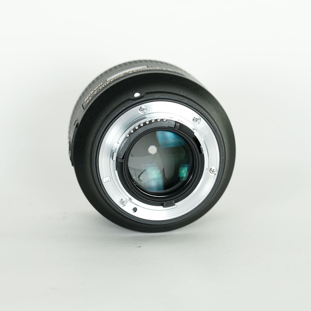 Nikon AF-S NIKKOR 85mm f/1.8G