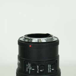 Canon EF100mm F2.8Lマクロ IS USM