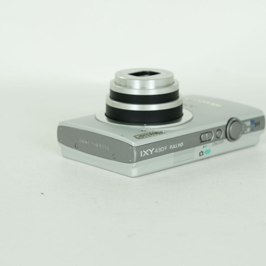Canon IXY 430F シルバー