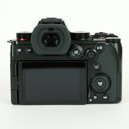 Panasonic LUMIX S5II DC-S5M2