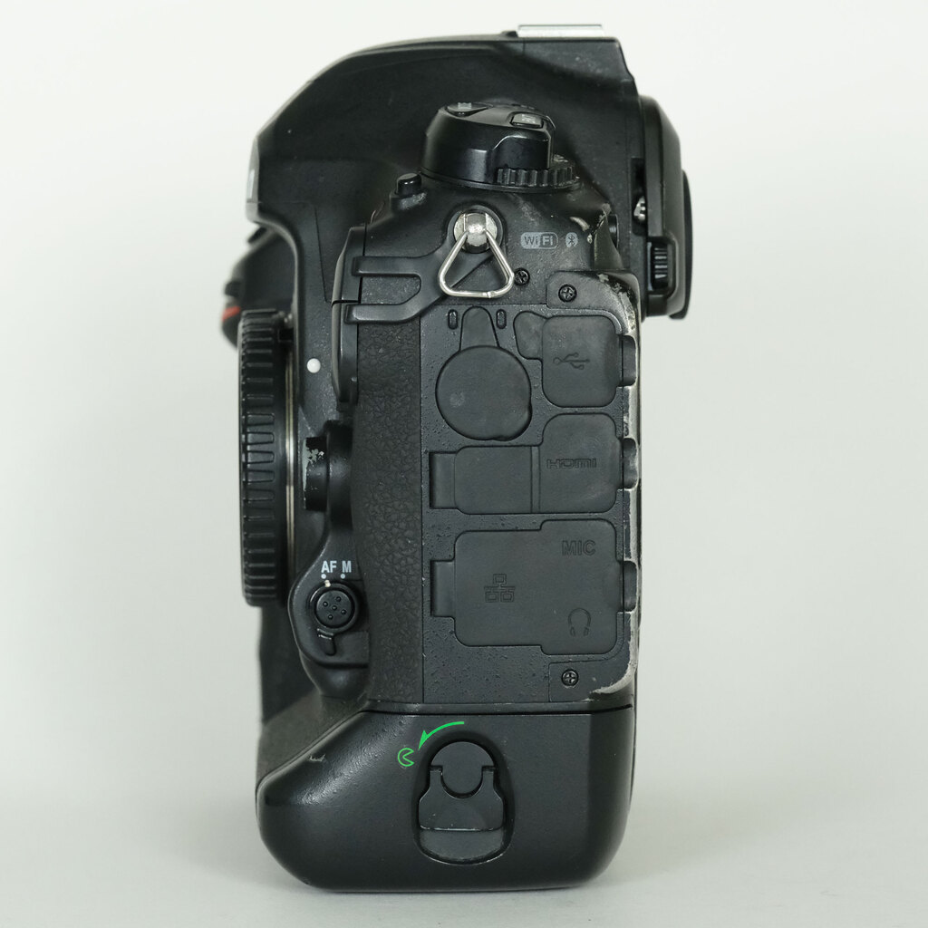 Nikon D6 ボディ