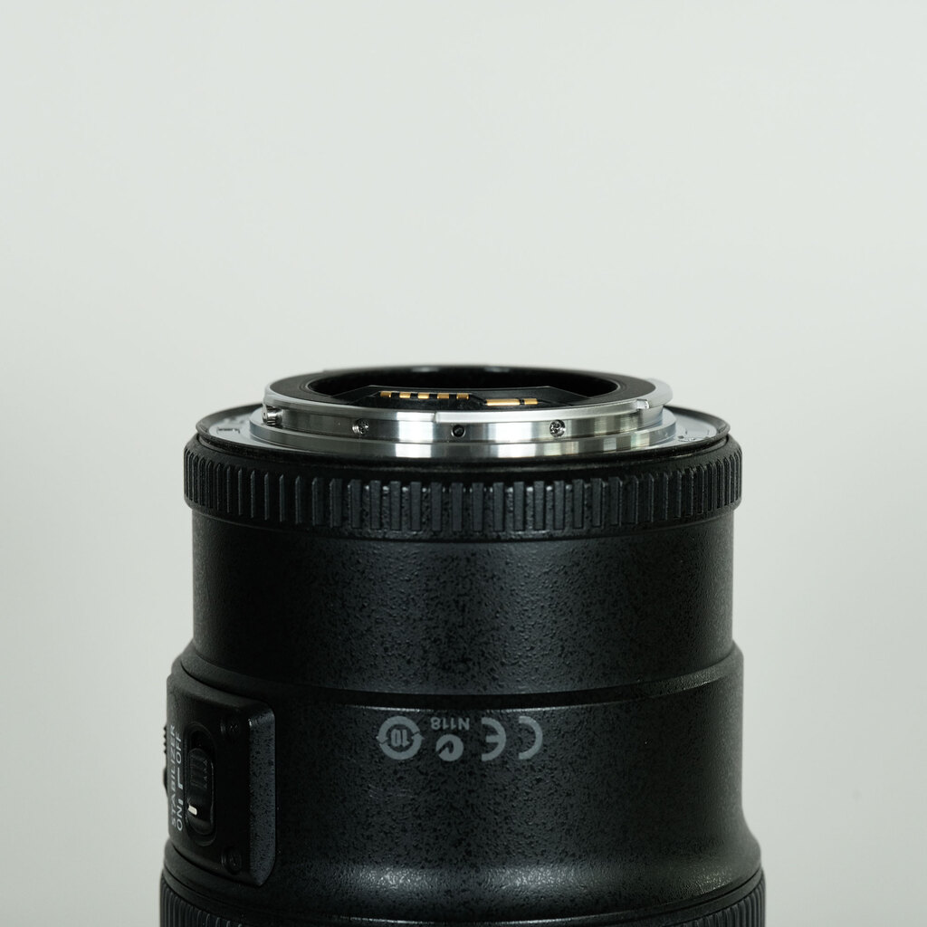 Canon EF100mm F2.8Lマクロ IS USM