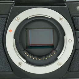 OLYMPUS OM-D E-M10 Mark II