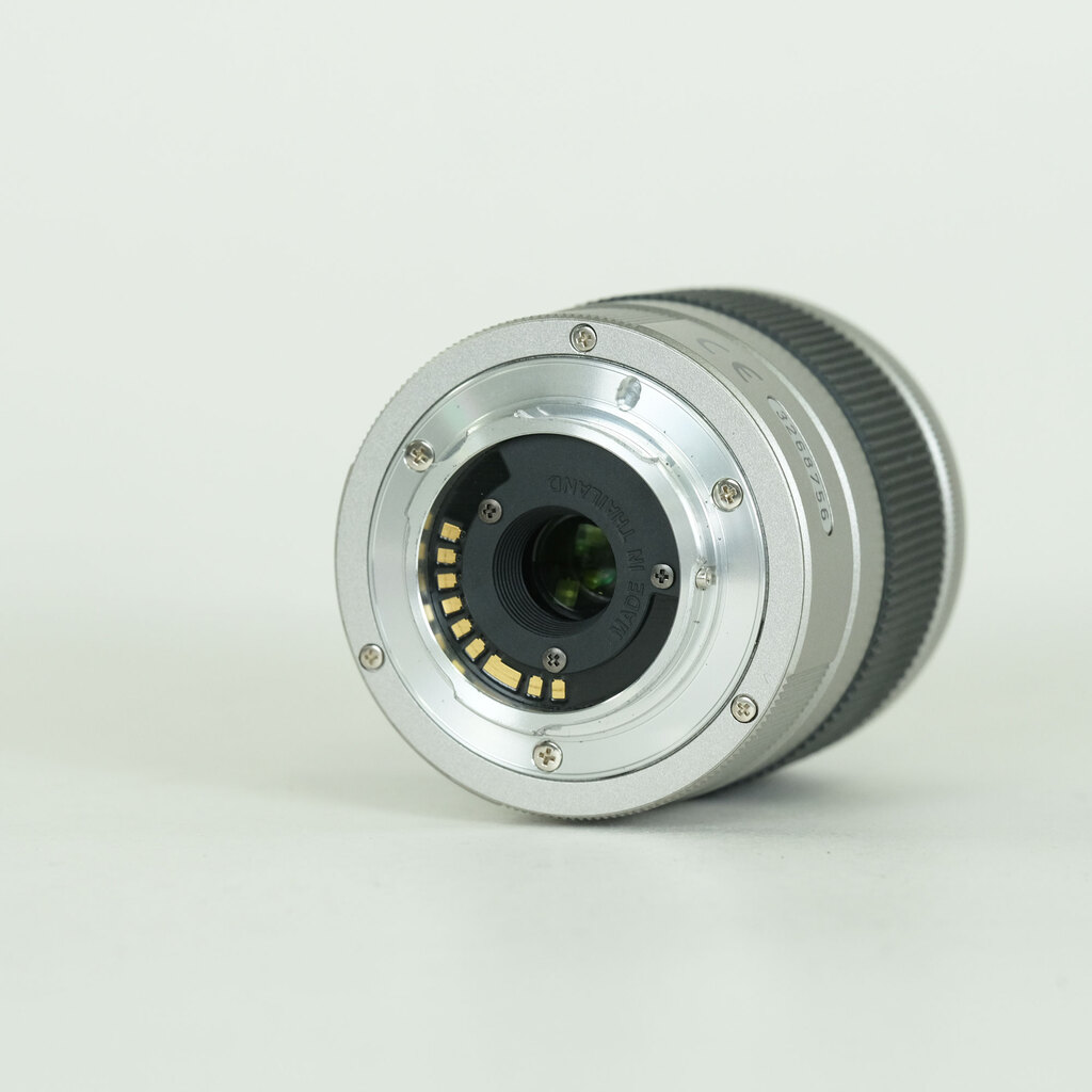 PENTAX 06 TELEPHOTO ZOOM シルバー