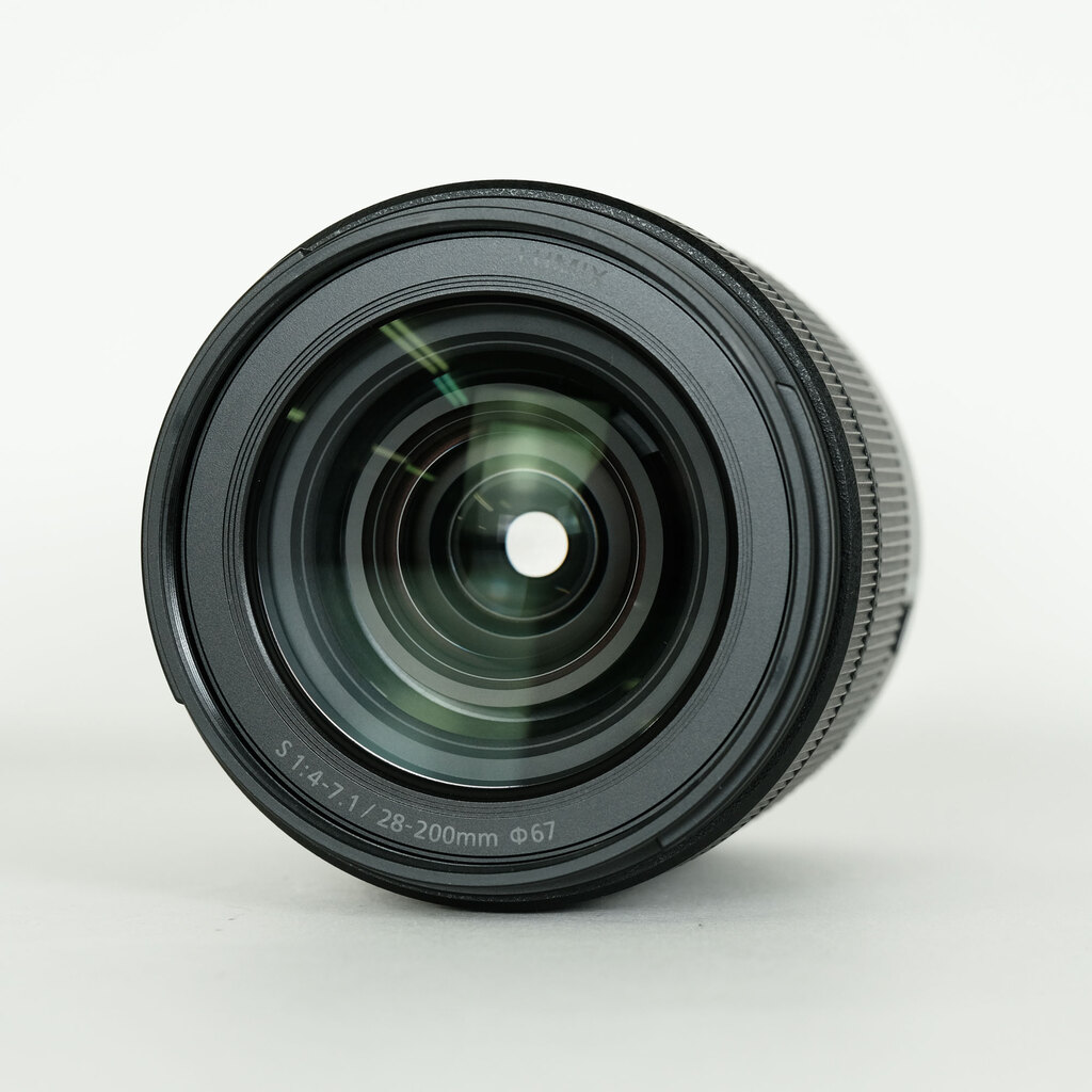 Panasonic LUMIX S 28-200mm F4-7.1 MACRO O.I.S.