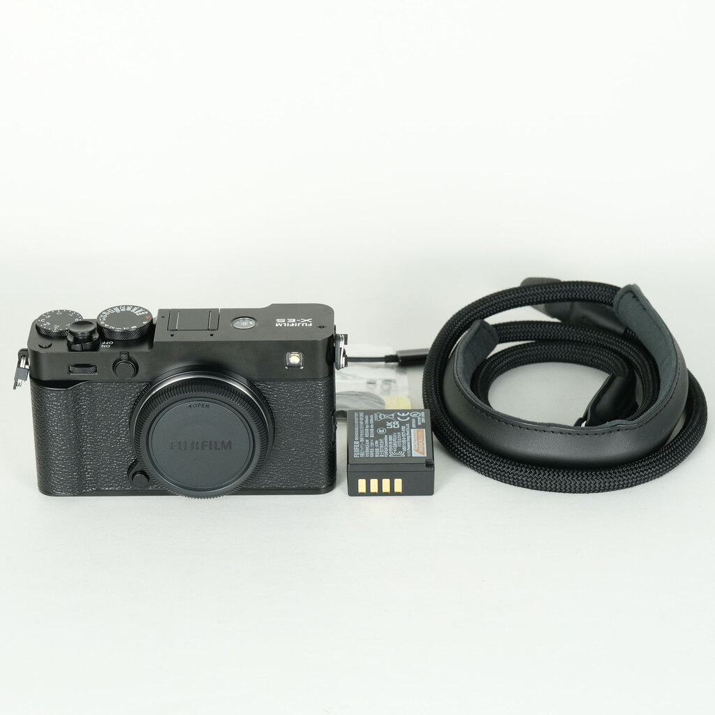 FUJIFILM X-E5の出品 | ONE SCENE（ワンシーン）