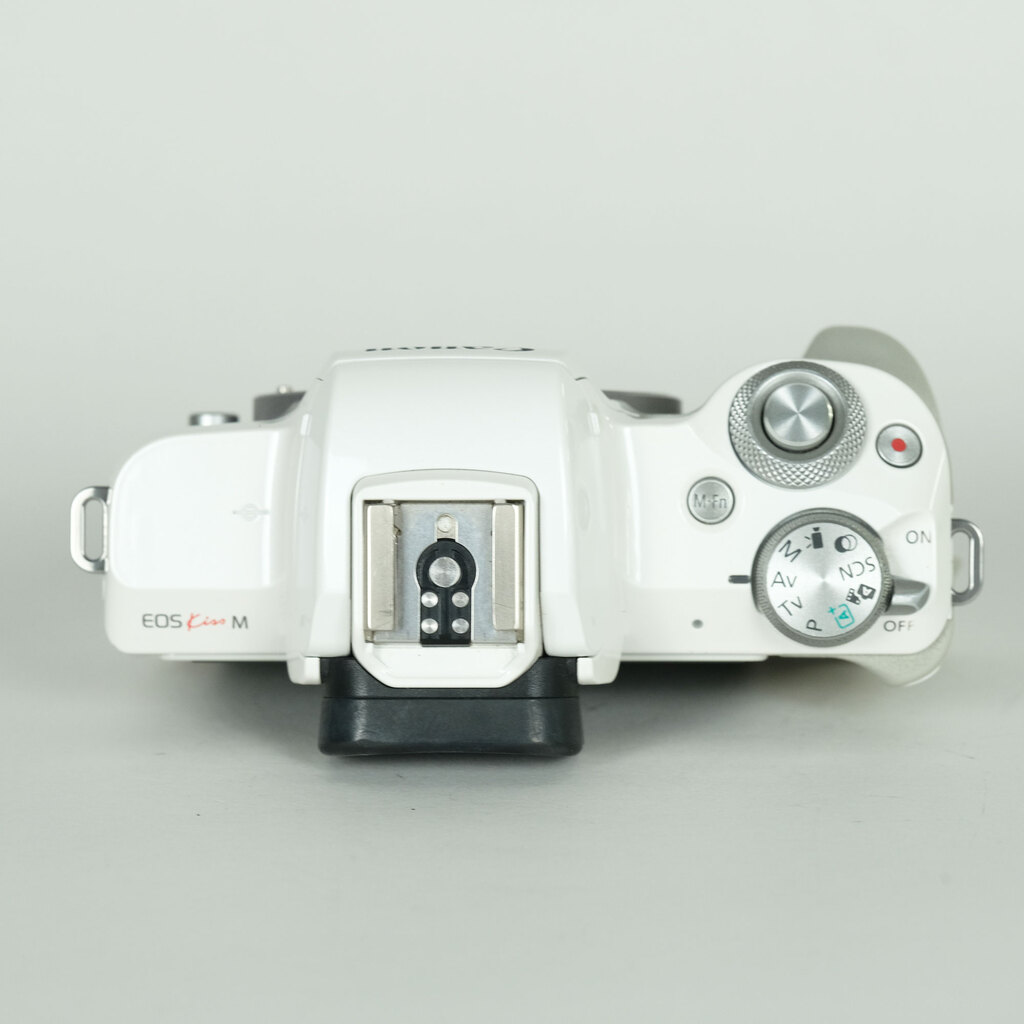 Canon EOS Kiss M
