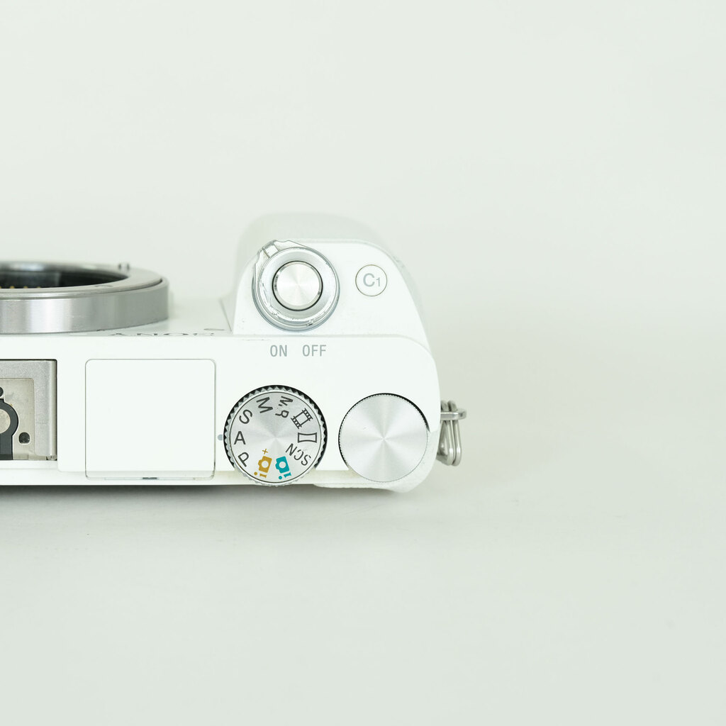 SONY α6000（ILCE-6000）