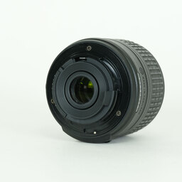 Nikon AF-S DX NIKKOR 18-55mm f3.5-5.6G VR II Nikon AF-S DX NIKKOR 18-55mm f3.5-5.6G VR II