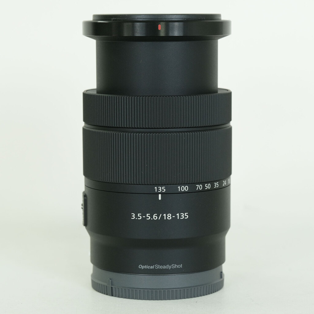 SONY E 18-135mm F3.5-5.6 OSS SEL18135