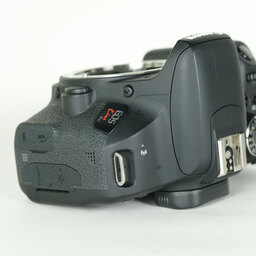 Canon EOS Kiss X9i