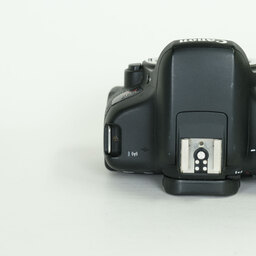 Canon EOS Kiss X8i