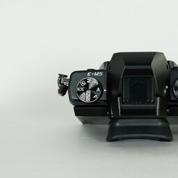 OLYMPUS OM-D E-M5 ボディ ブラック