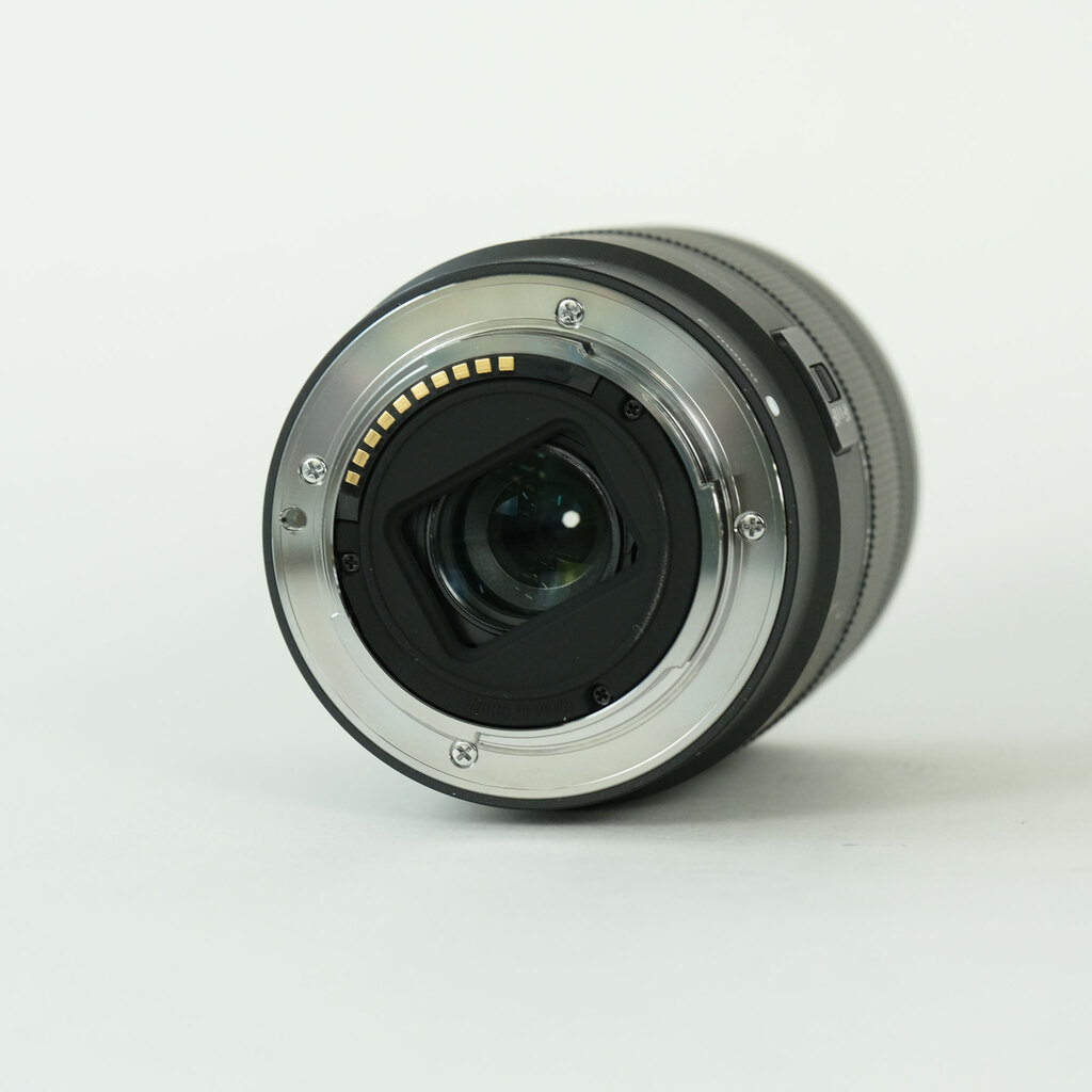 SONY E 18-135mm F3.5-5.6 OSS SEL18135の出品 | ONE SCENE（ワンシーン）