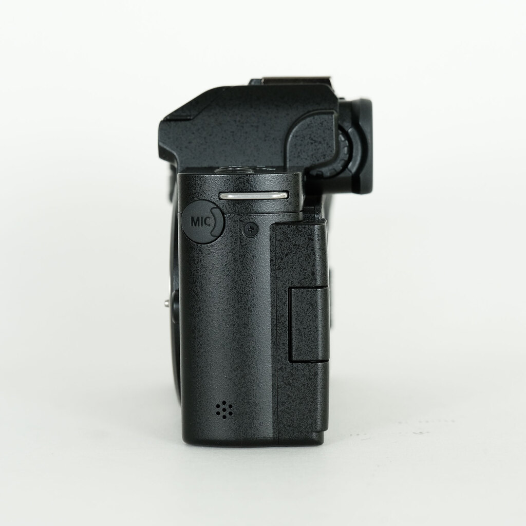 Panasonic LUMIX DC-G100V 標準ズームレンズ ＋ トライポッドグリップキット