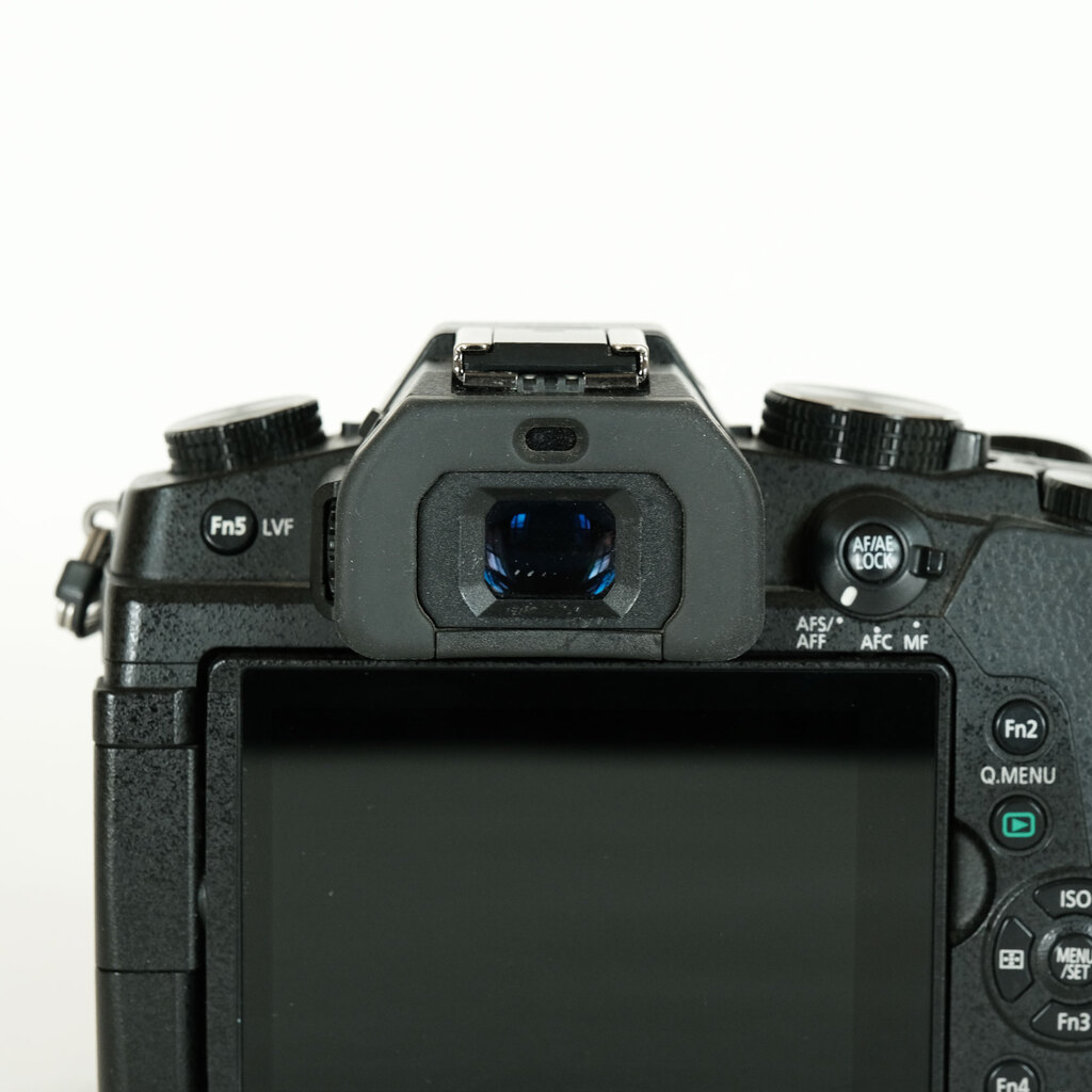 Panasonic LUMIX DMC-G8の出品 | ONE SCENE（ワンシーン）