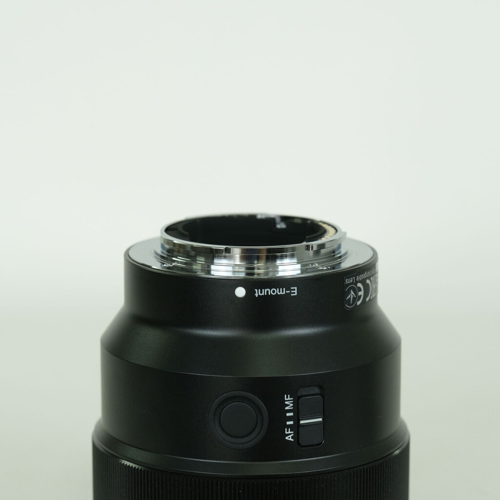 SONY FE 85mm F1.8 SEL85F18