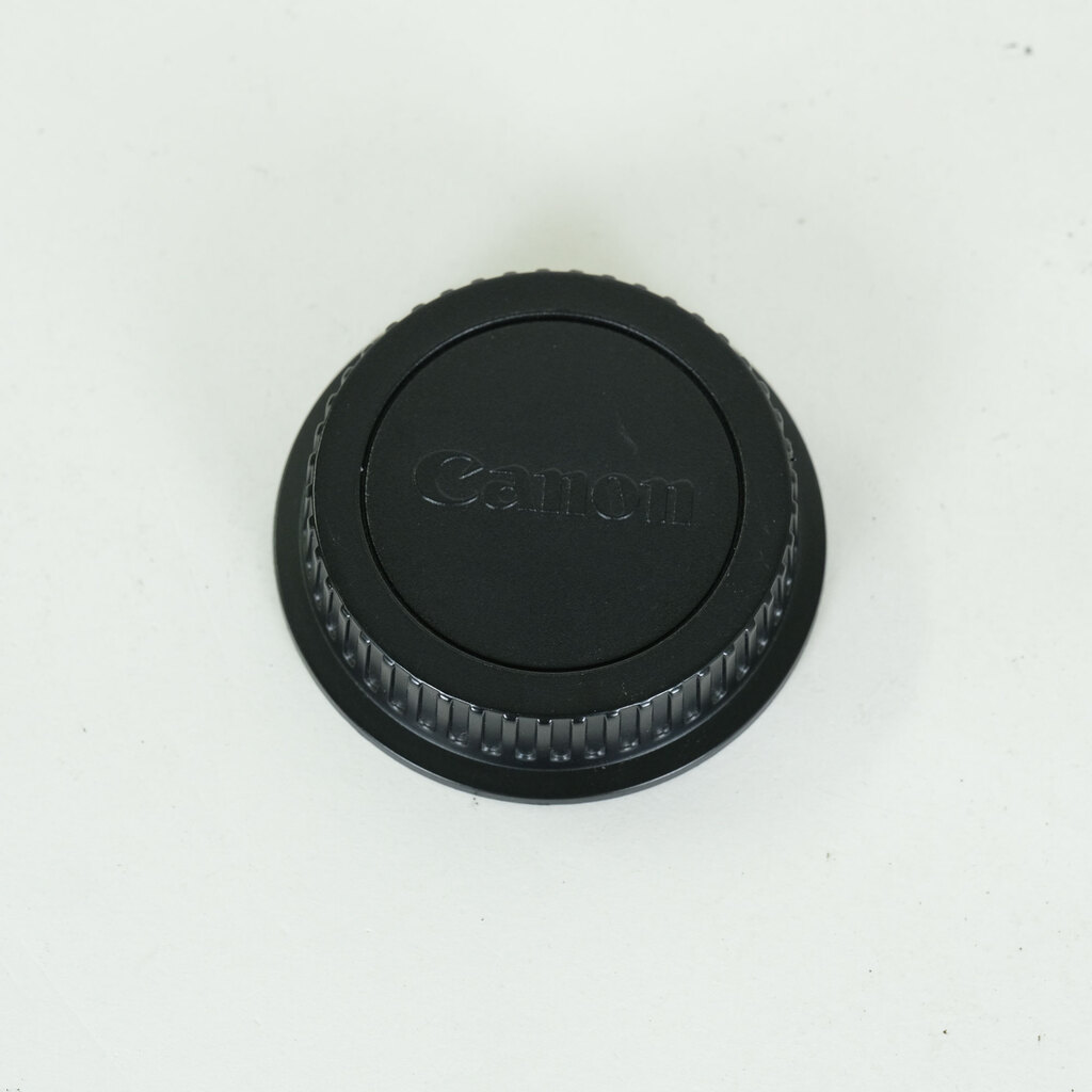 Canon EF28-135mm F3.5-5.6 IS USM Canon EF28-135mm F3.5-5.6 IS USM