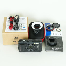 OM SYSTEM Tough TG-7 ブラック