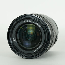 SONY E 18-135mm F3.5-5.6 OSS SEL18135