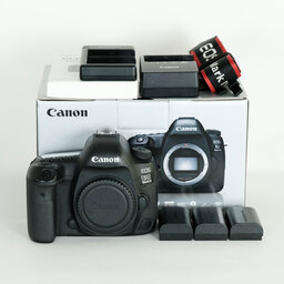 Canon EOS 5D Mark IV Canon EOS 5D Mark IV