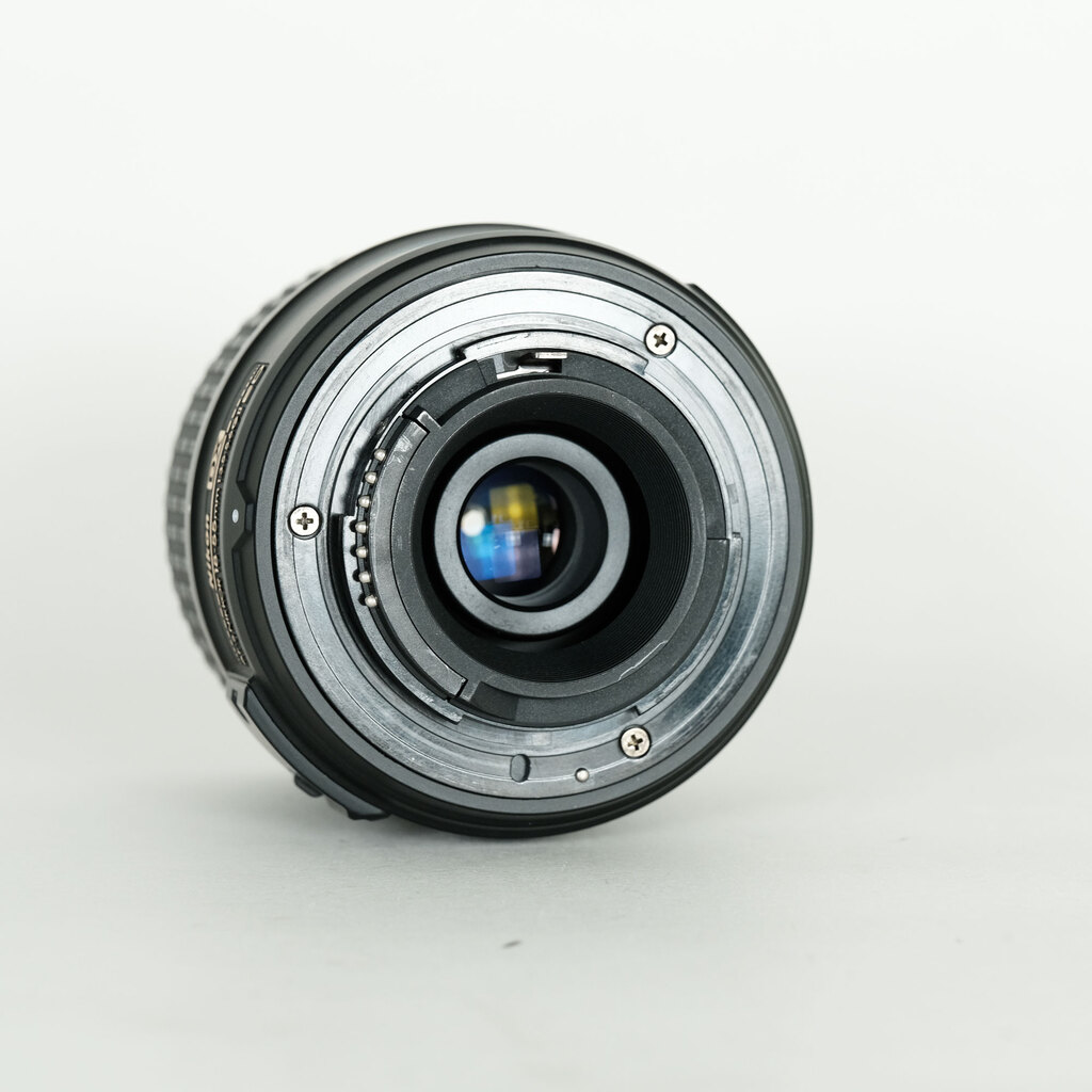 Nikon AF-S DX NIKKOR 18-55mm f3.5-5.6G VR II