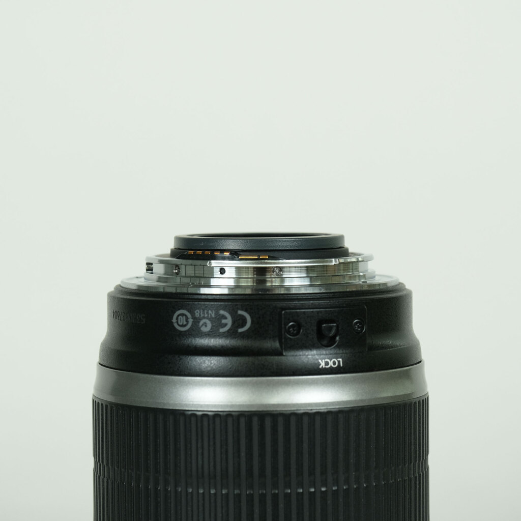 Canon EF-S18-200mm F3.5-5.6 IS