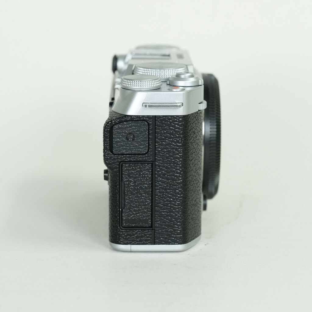 FUJIFILM X-M5 FUJIFILM X-M5