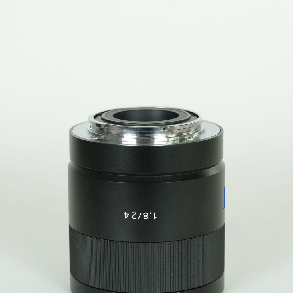 SONY Sonnar T* E 24mm F1.8 ZA SEL24F18Z