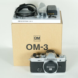 OM SYSTEM OM-3