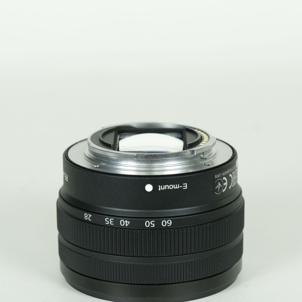 SONY FE 28-60mm F4-5.6 SEL2860の出品 | ONE SCENE（ワンシーン）