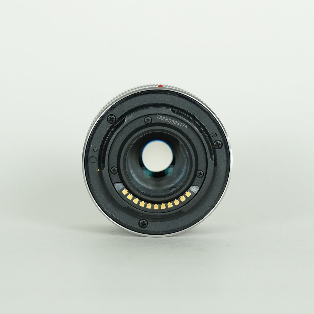 Panasonic LUMIX G VARIO 14-42mm F3.5-5.6II ASPH. MEGA O.I.S.  シルバー    H-FS1442A-S