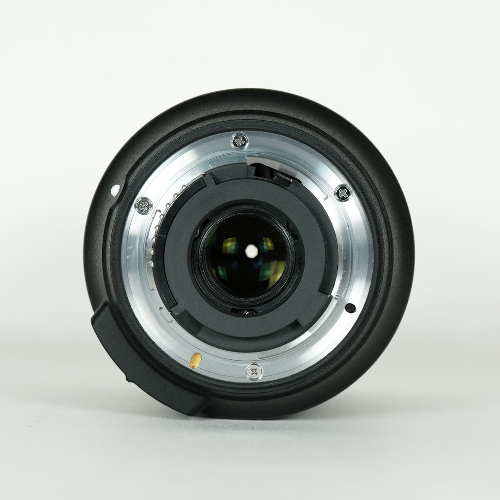 Nikon AF-S DX NIKKOR 18-300mm f/3.5-6.3G ED VR