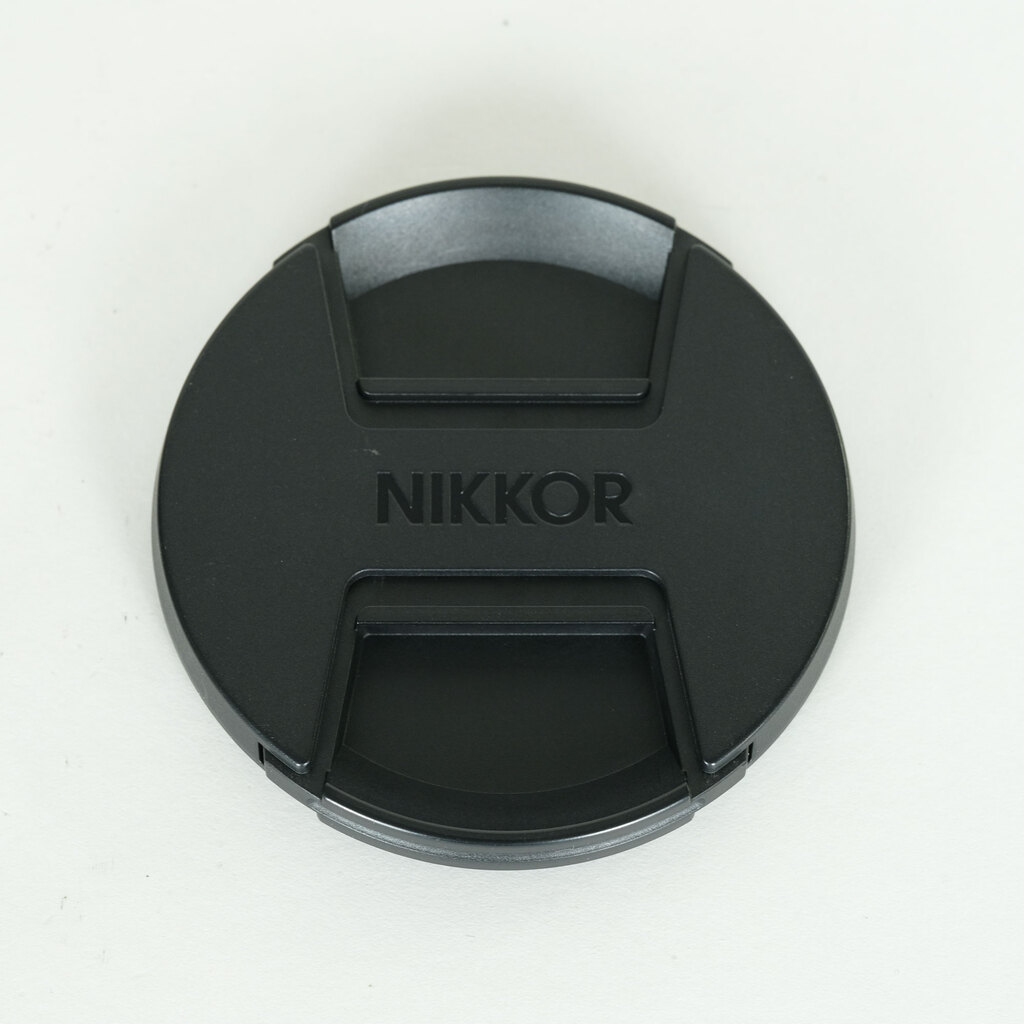 Nikon NIKKOR Z 135mm f/1.8 S Plena