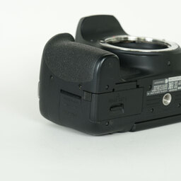 Canon EOS 8000D