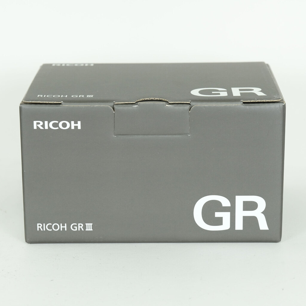 RICOH GR III