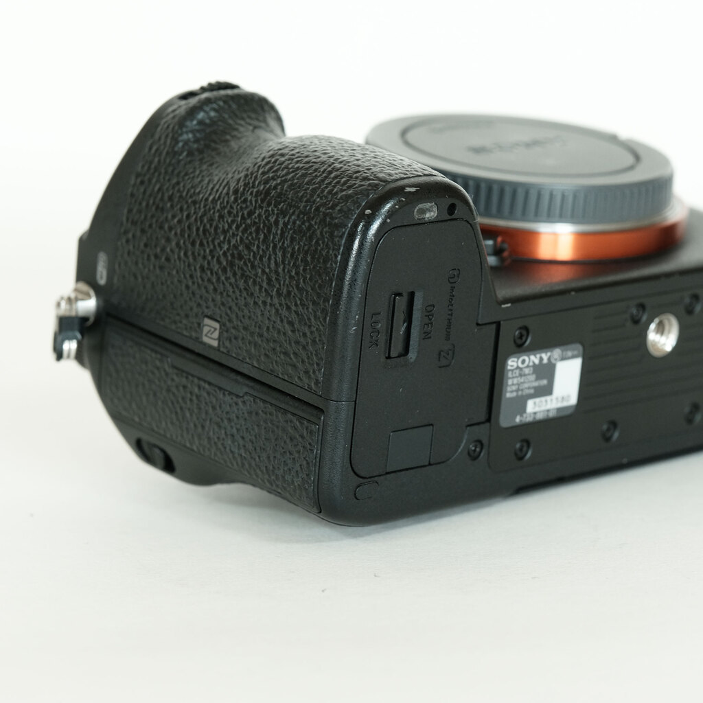 SONY α7 III（ILCE-7M3）