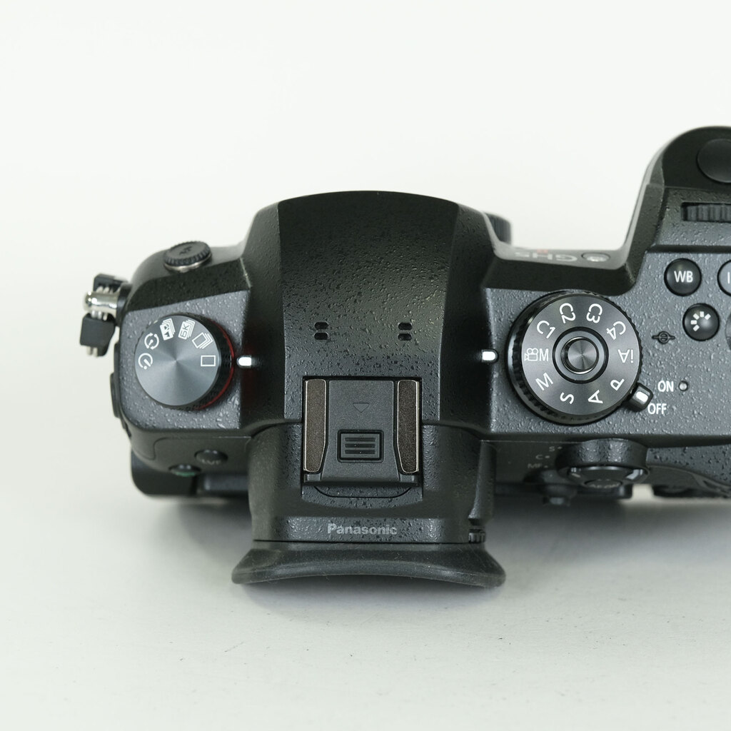 Panasonic LUMIX DC-GH5M2 Panasonic LUMIX DC-GH5M2